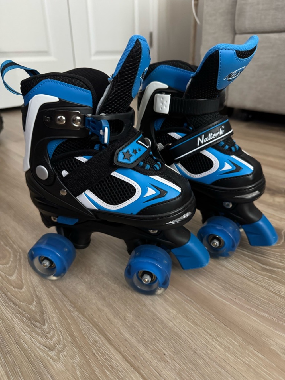 Nattork Kids Roller Skates, Adjustable (10C-13C) w/ Light up Wheels - Like New